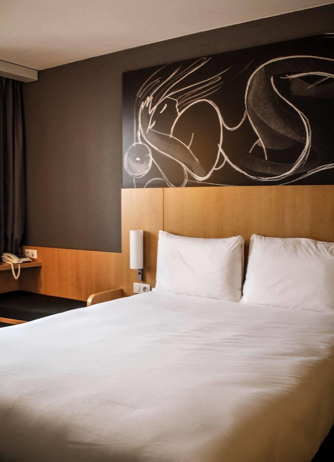 Ibis Geneve 3*